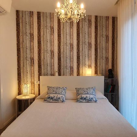 Residenza Azzurra Hotel Cattolica Ngoại thất bức ảnh
